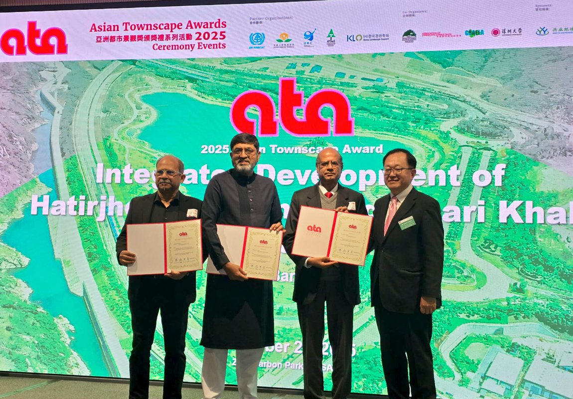 WhatsApp Image 2025-11-27 at 23.02.30