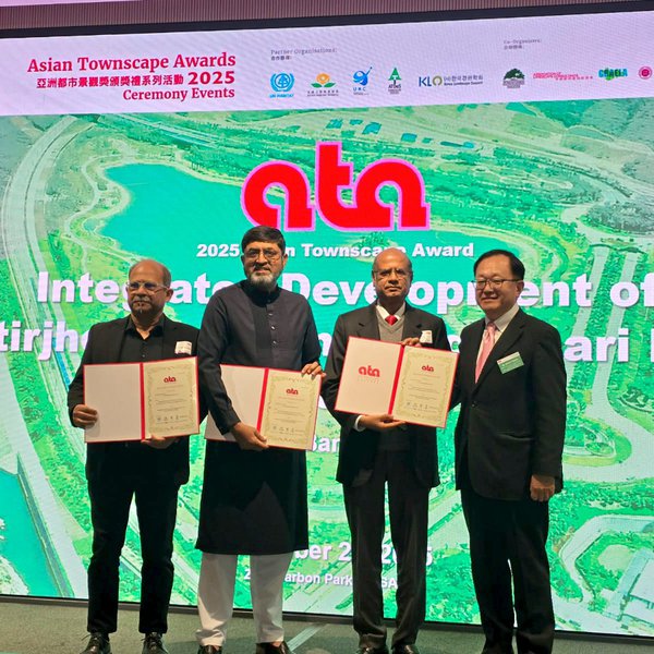 WhatsApp Image 2025-11-27 at 23.02.30